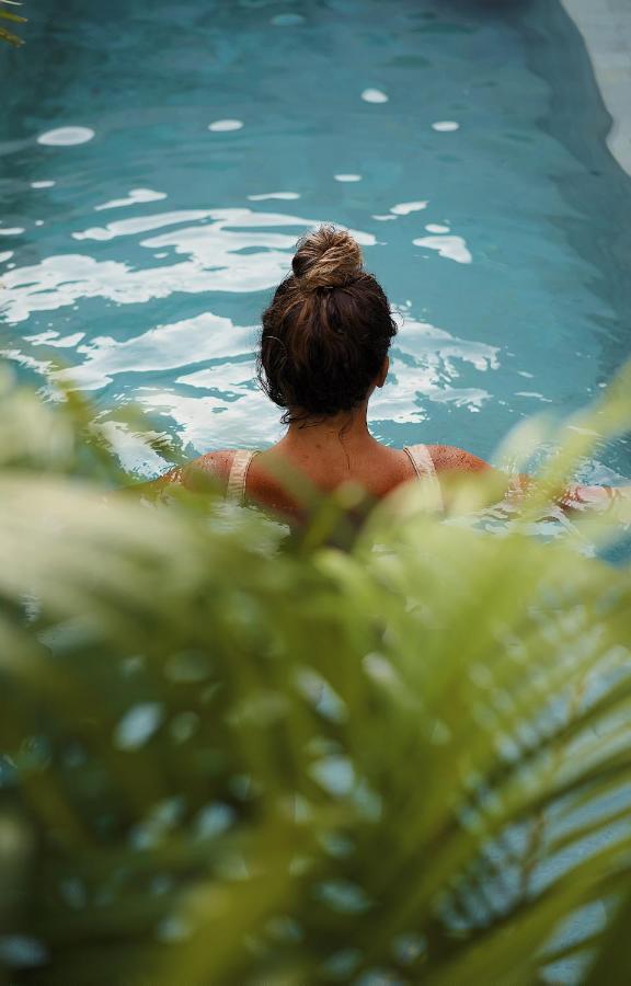 Neptune Studios Adults Only Gym And Recovery Access Kuta  Экстерьер фото